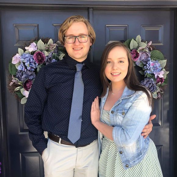 Meet your Posher, Kaylie - Picture 1 of 1